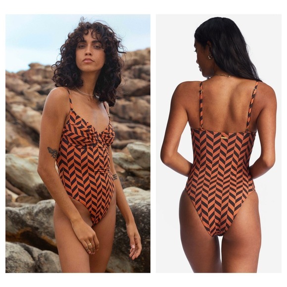BILLABONG Cross Step Underwire One-Piece Swimsuit (S) - Picture 1 of 7